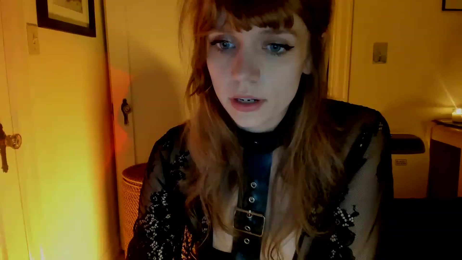 Gallery image thumbnail from muffinmoon's myfreecams stream on, 11/27/2022, 07:42 image 2 of 20