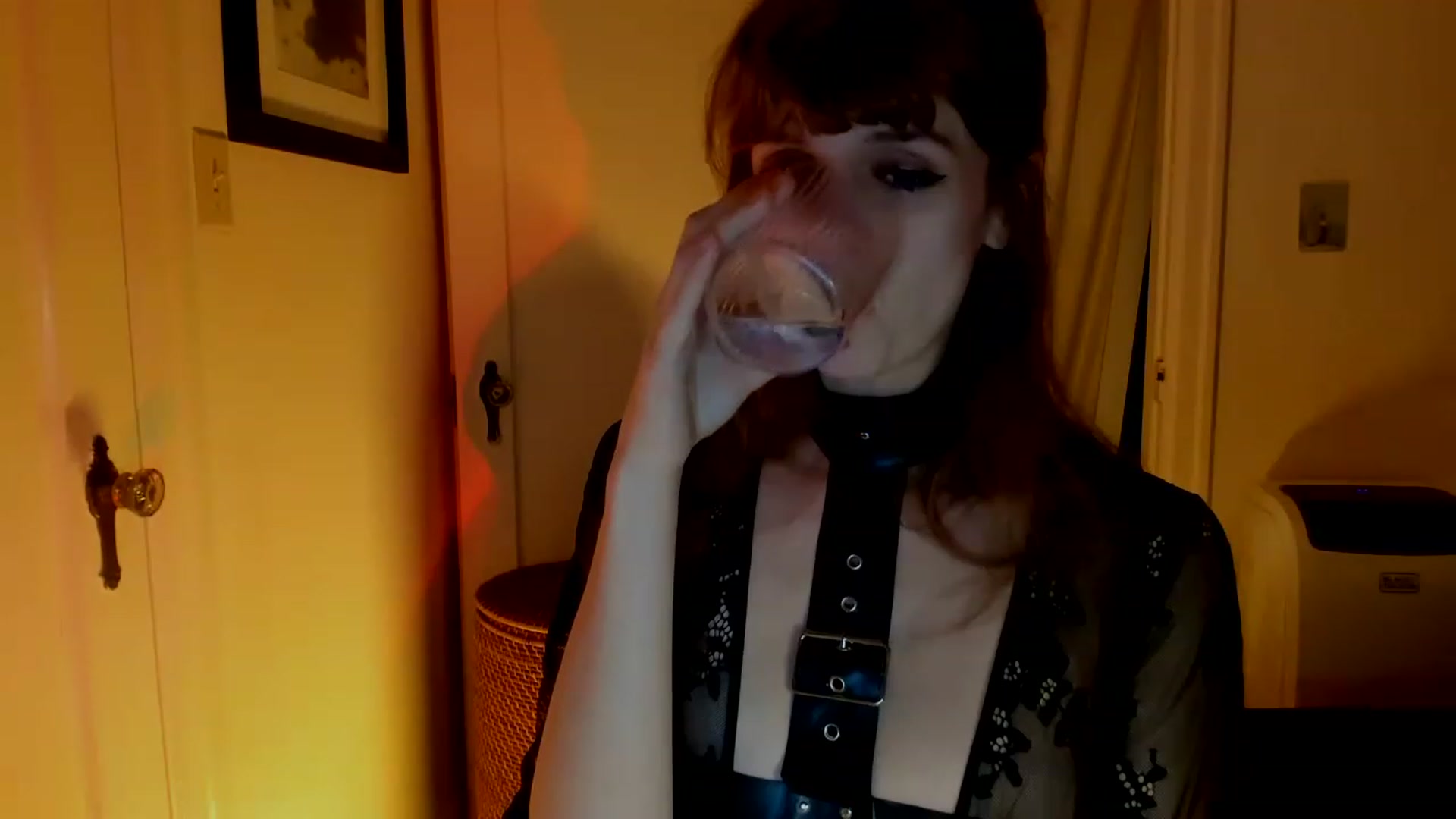 Gallery image thumbnail from muffinmoon's myfreecams stream on, 11/27/2022, 07:42 image 16 of 20