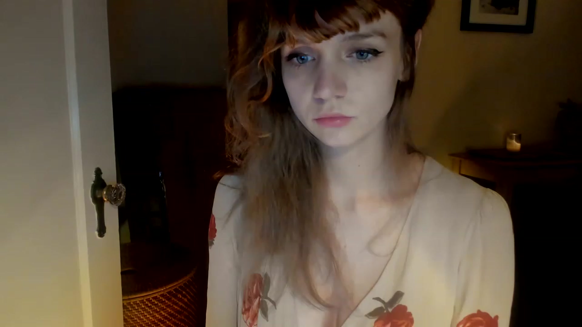 Gallery image thumbnail from muffinmoon's myfreecams stream on, 12/15/2022, 07:39 image 2 of 20