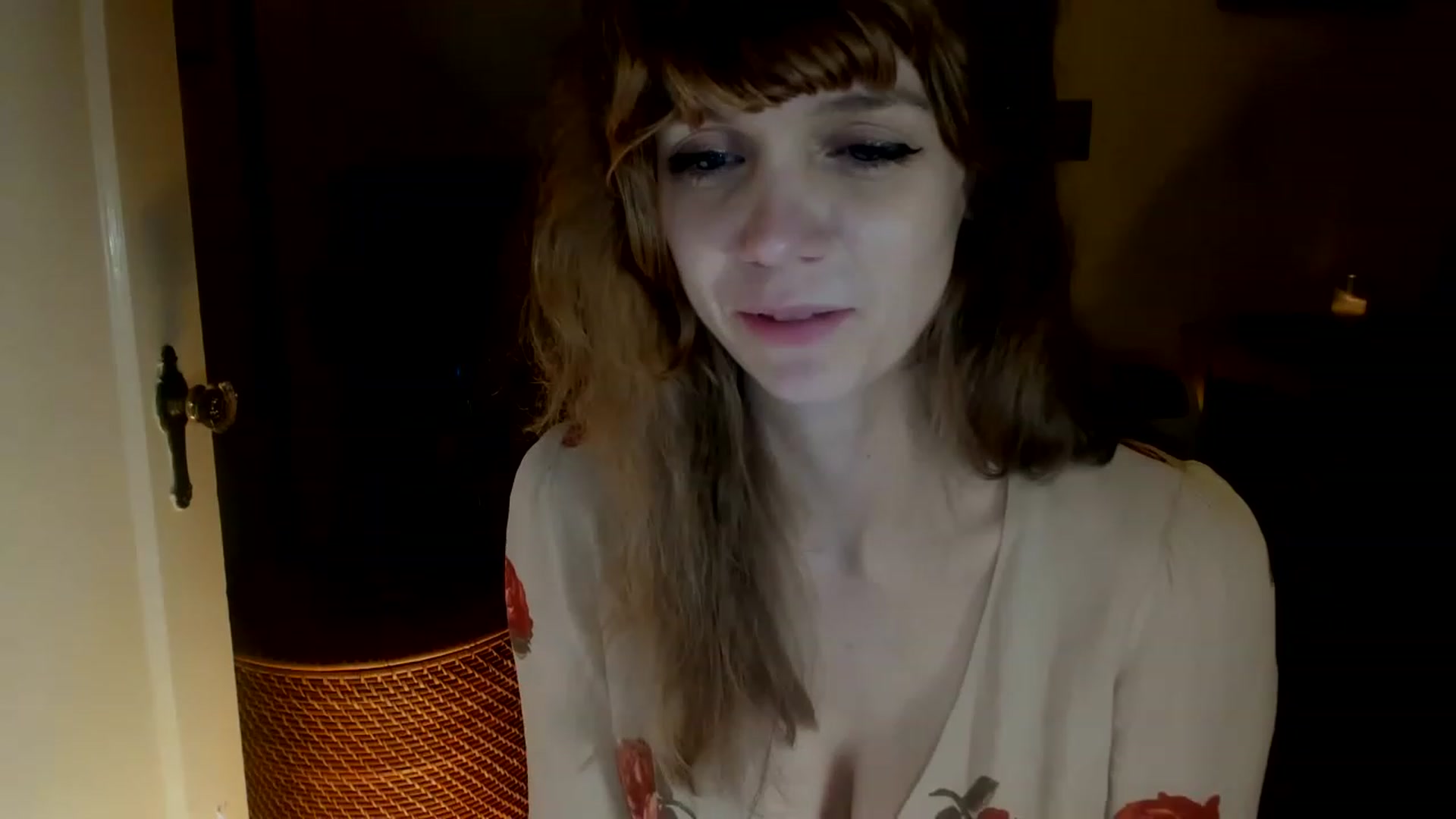 Gallery image thumbnail from muffinmoon's myfreecams stream on, 12/15/2022, 07:39 image 11 of 20