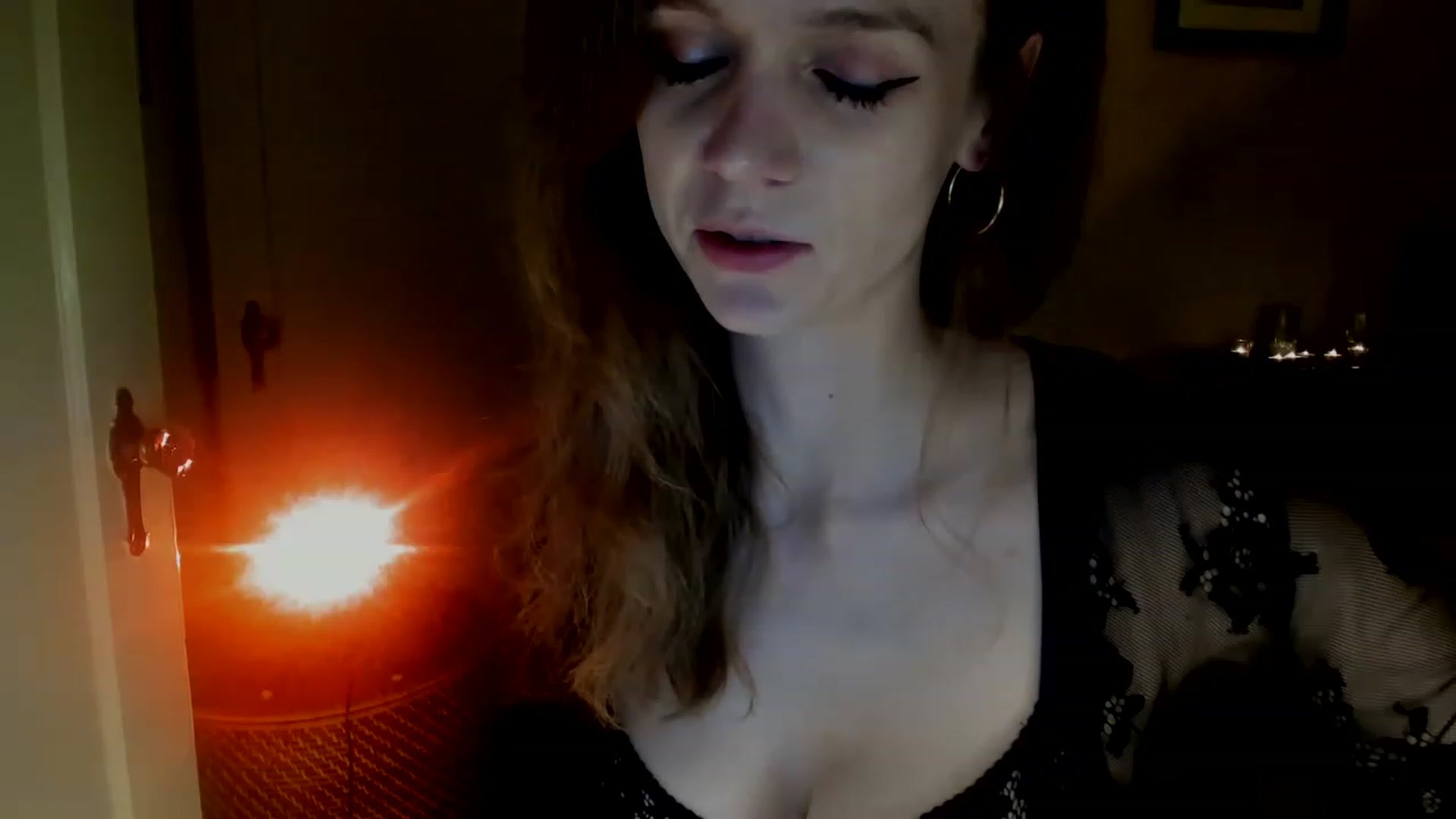 Gallery image thumbnail from muffinmoon's myfreecams stream on, 12/18/2022, 06:28 image 8 of 20