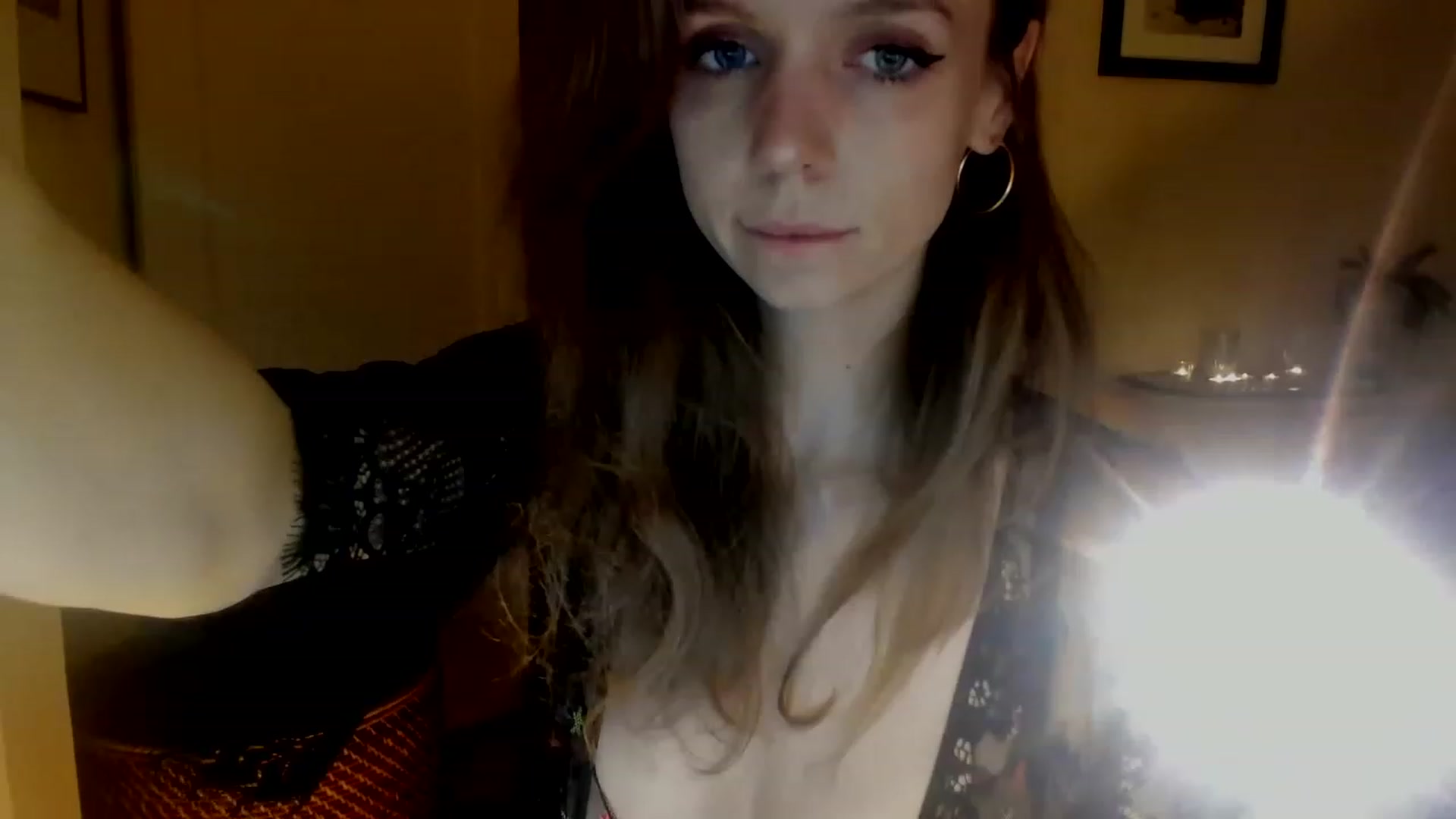 Gallery image thumbnail from muffinmoon's myfreecams stream on, 12/18/2022, 06:58 image 4 of 20