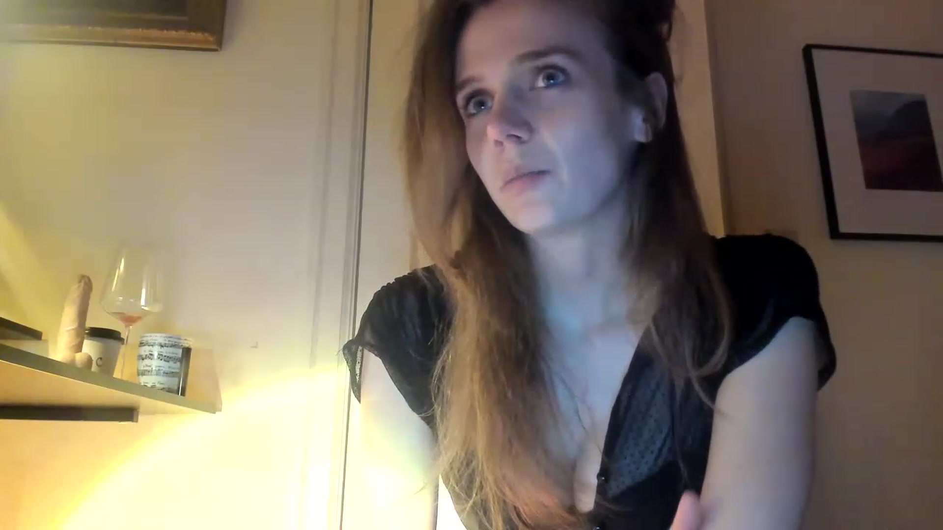 Gallery image thumbnail from muffinmoon's myfreecams stream on, 01/10/2023, 08:06 image 12 of 20