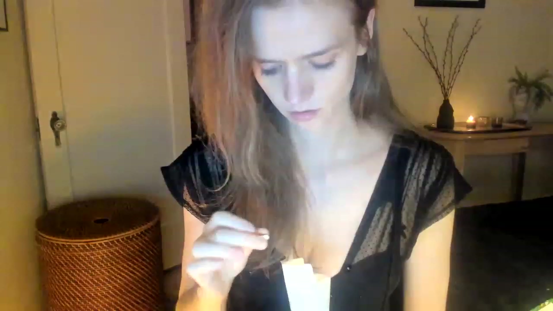 Gallery image thumbnail from muffinmoon's myfreecams stream on, 01/10/2023, 08:06 image 19 of 20