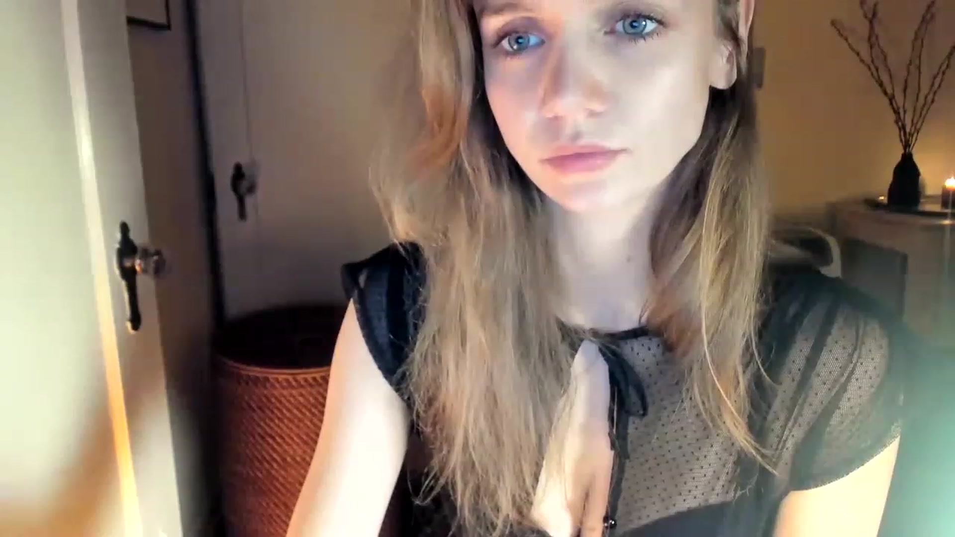 Gallery image thumbnail from muffinmoon's myfreecams stream on, 01/10/2023, 08:06 image 3 of 20