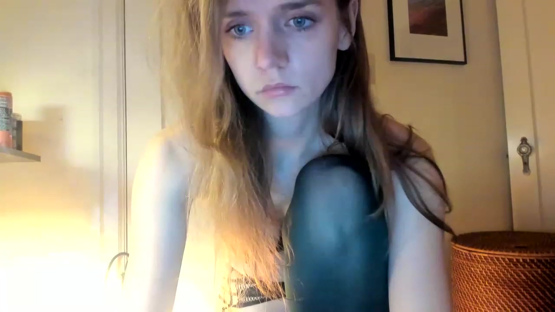 Gallery image thumbnail from muffinmoon's myfreecams stream on, 01/10/2023, 08:33 image 14 of 20