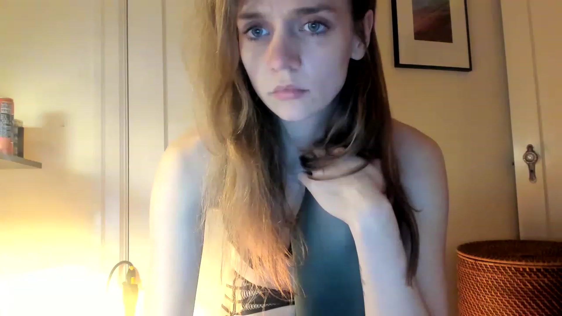 Gallery image thumbnail from muffinmoon's myfreecams stream on, 01/10/2023, 08:33 image 15 of 20
