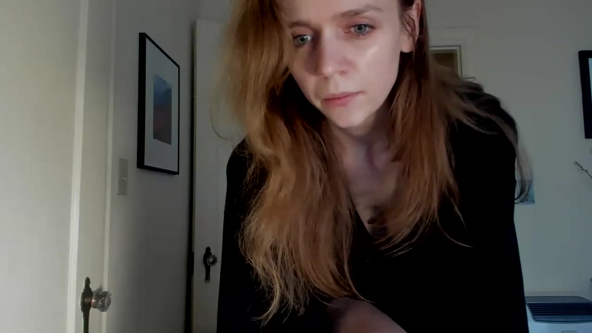 Gallery image thumbnail from muffinmoon's myfreecams stream on, 01/15/2023, 21:04 image 15 of 20