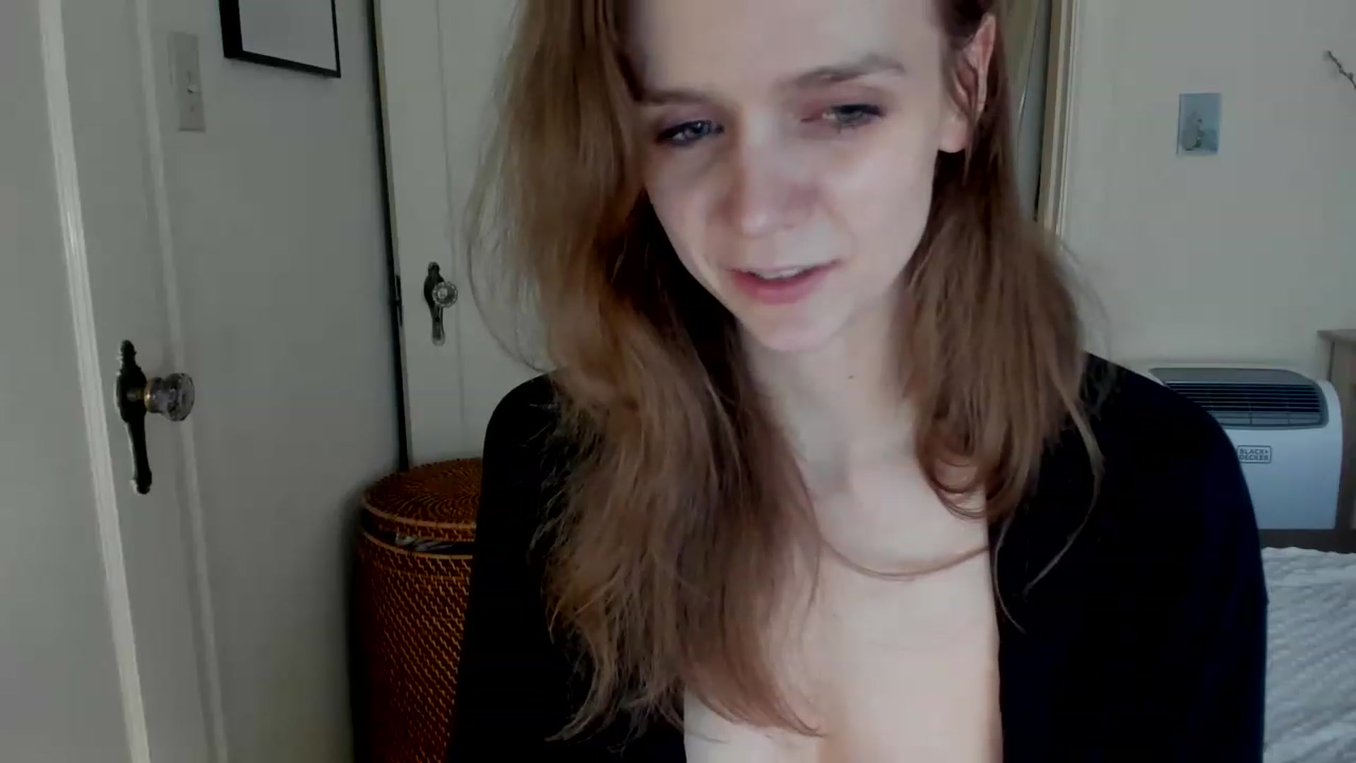 Gallery image thumbnail from muffinmoon's myfreecams stream on, 01/15/2023, 21:04 image 13 of 20