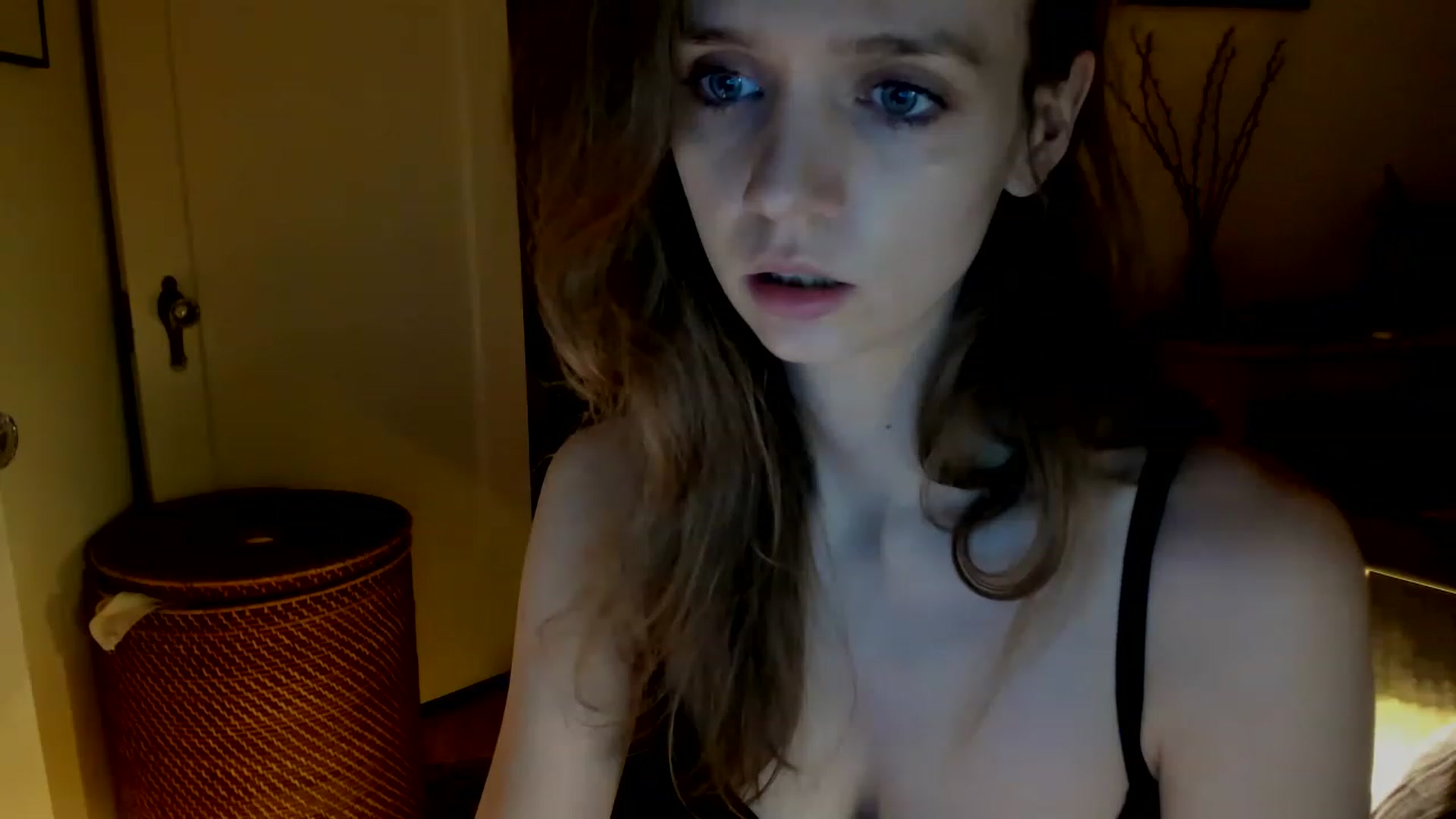 Gallery image thumbnail from muffinmoon's myfreecams stream on, 01/16/2023, 08:02 image 20 of 20