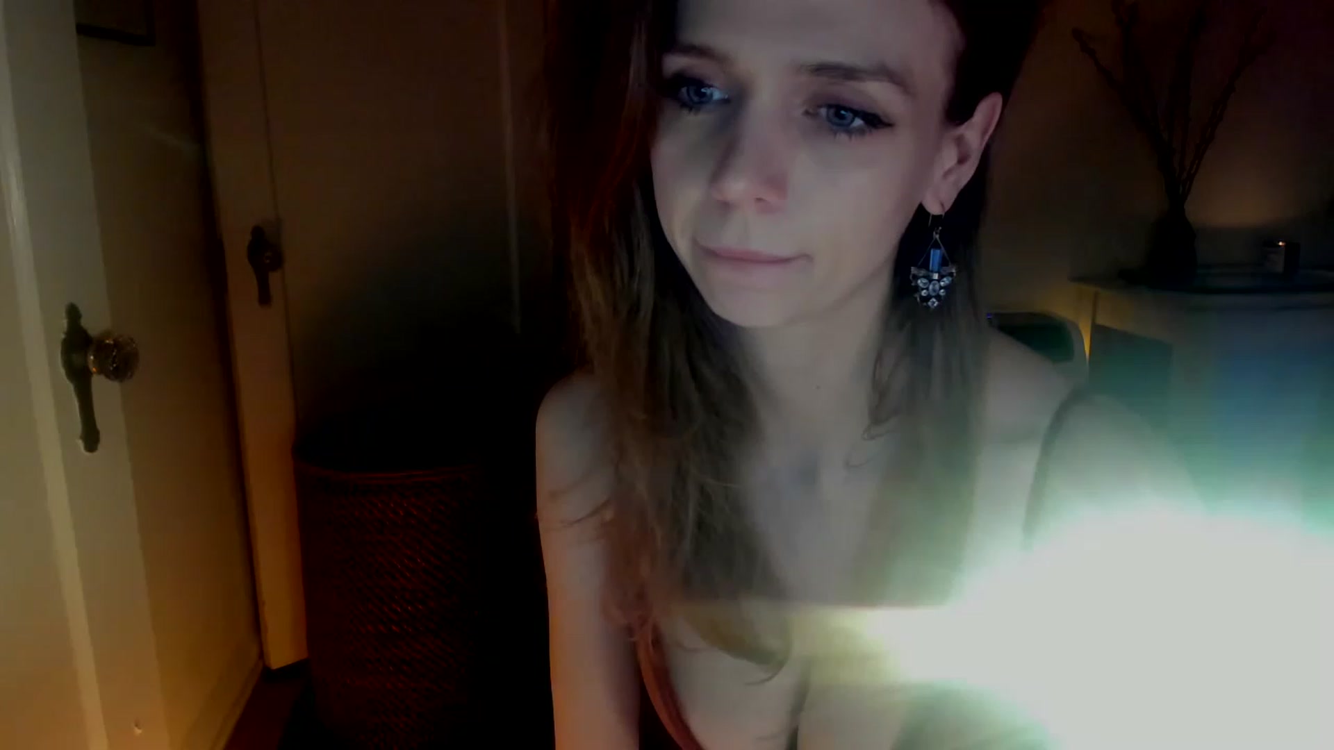 Gallery image thumbnail from muffinmoon's myfreecams stream on, 01/22/2023, 09:17 image 6 of 20