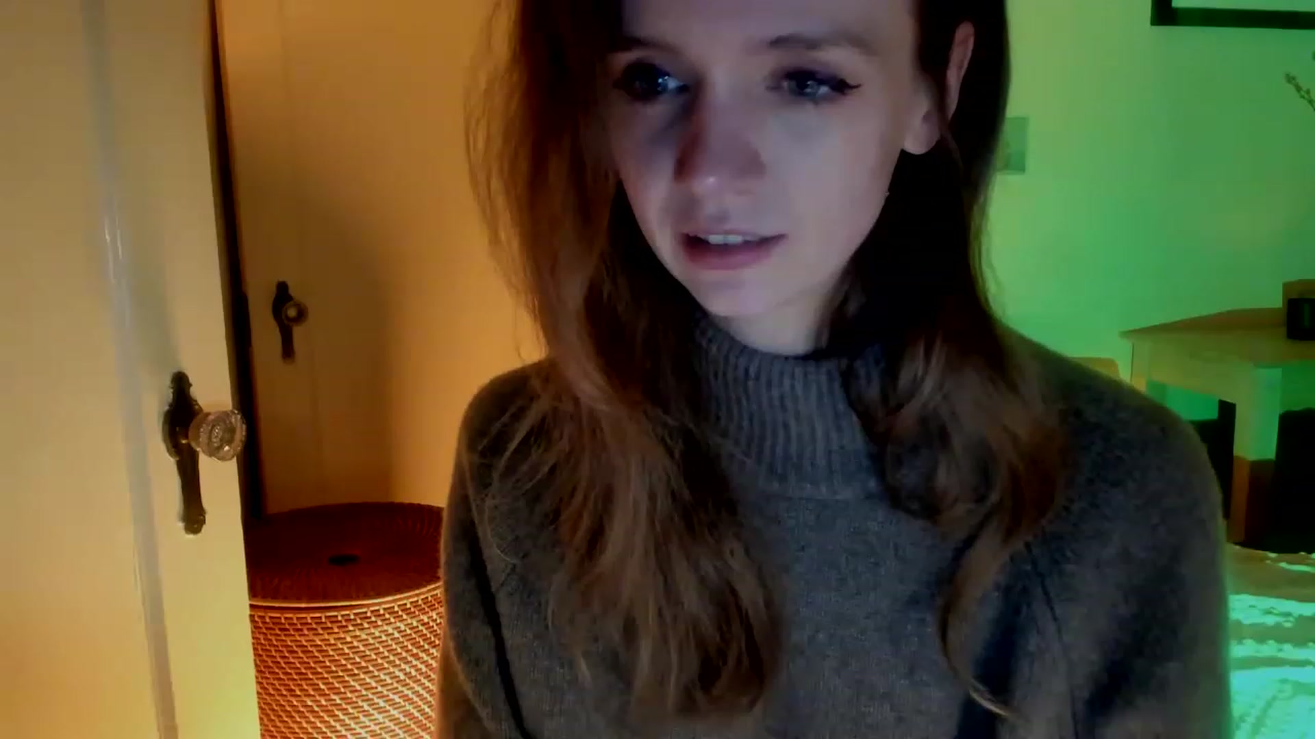 Gallery image thumbnail from muffinmoon's myfreecams stream on, 02/01/2023, 08:32 image 4 of 20