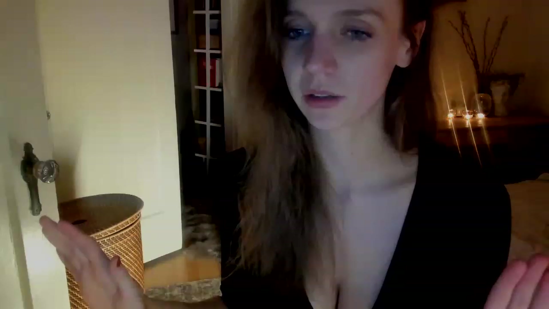 Gallery image thumbnail from muffinmoon's myfreecams stream on, 02/03/2023, 07:40 image 2 of 20