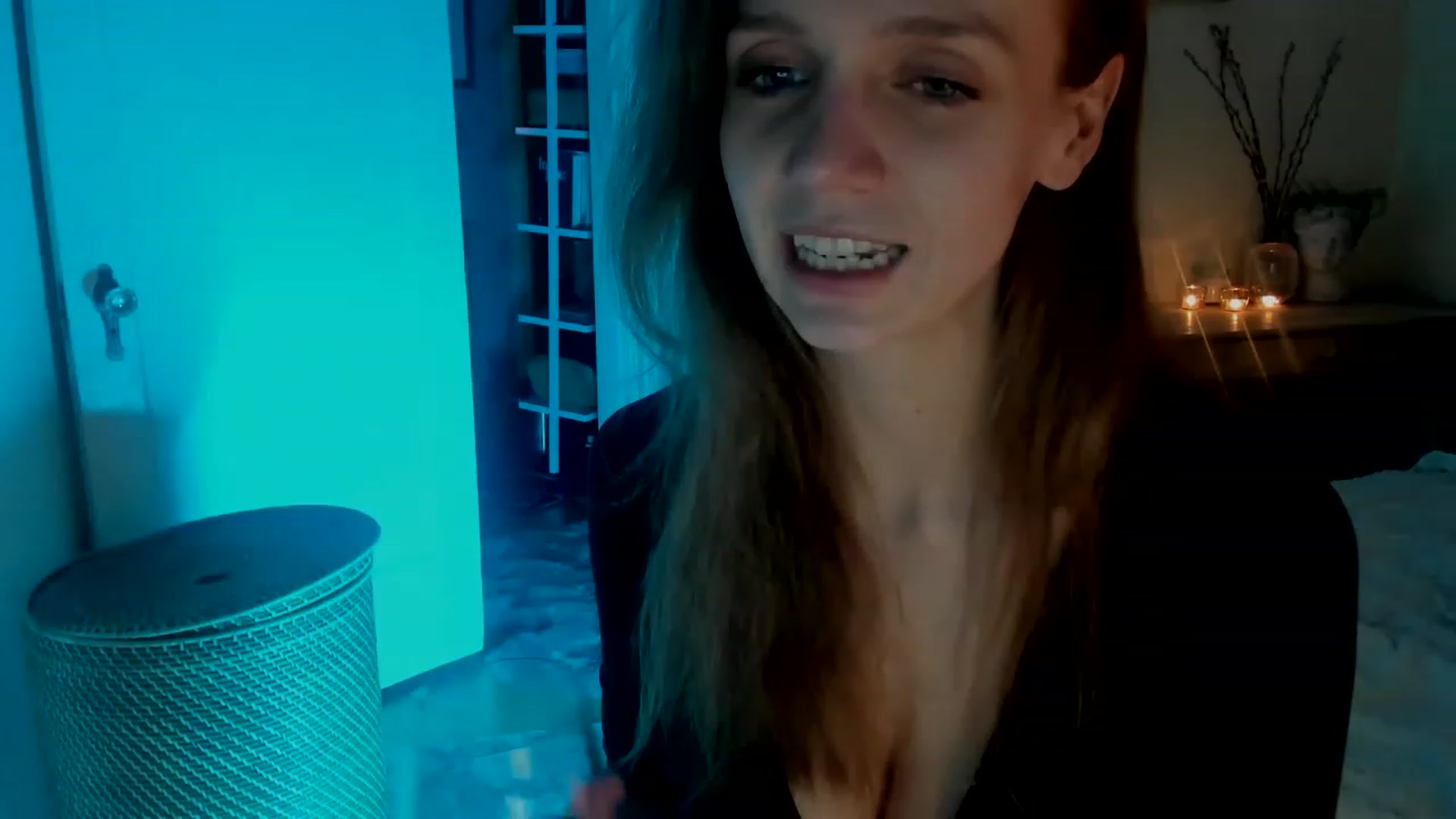 Gallery image thumbnail from muffinmoon's myfreecams stream on, 02/03/2023, 07:40 image 13 of 20