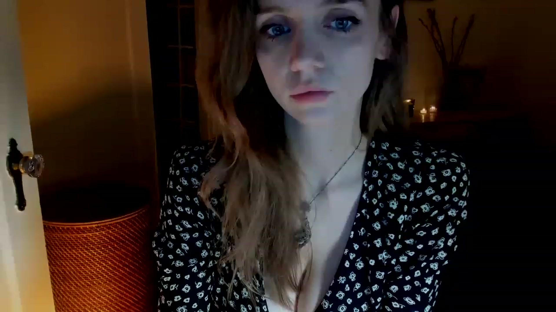 Gallery image thumbnail from muffinmoon's myfreecams stream on, 02/14/2023, 08:01 image 7 of 20
