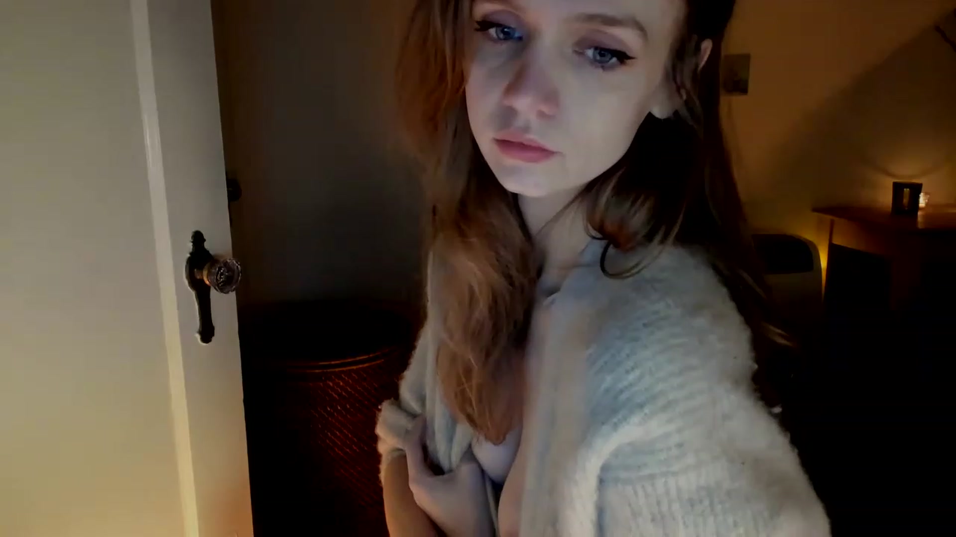 Gallery image thumbnail from muffinmoon's myfreecams stream on, 02/19/2023, 06:39 image 20 of 20