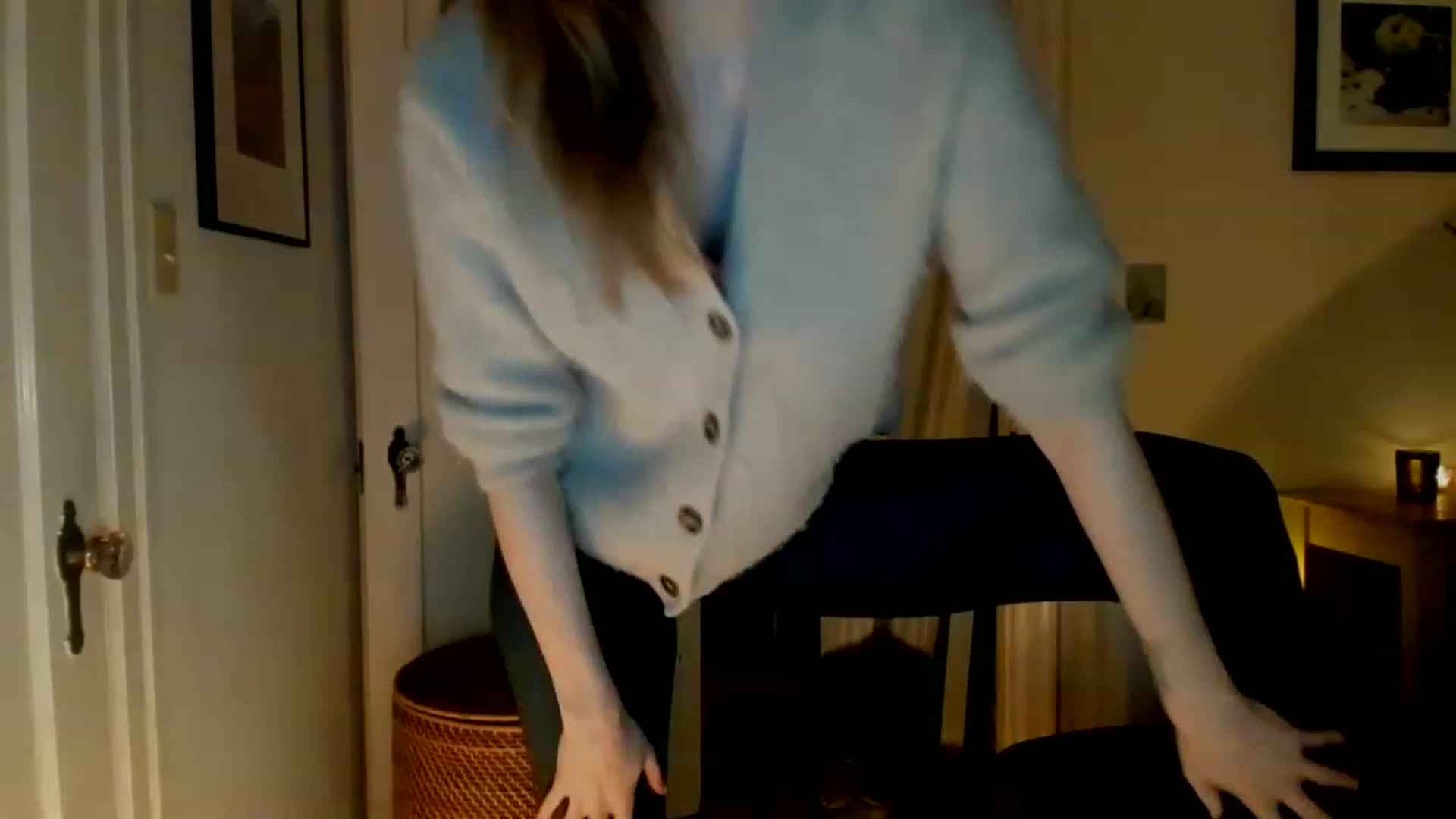Gallery image thumbnail from muffinmoon's myfreecams stream on, 02/19/2023, 06:39 image 7 of 20