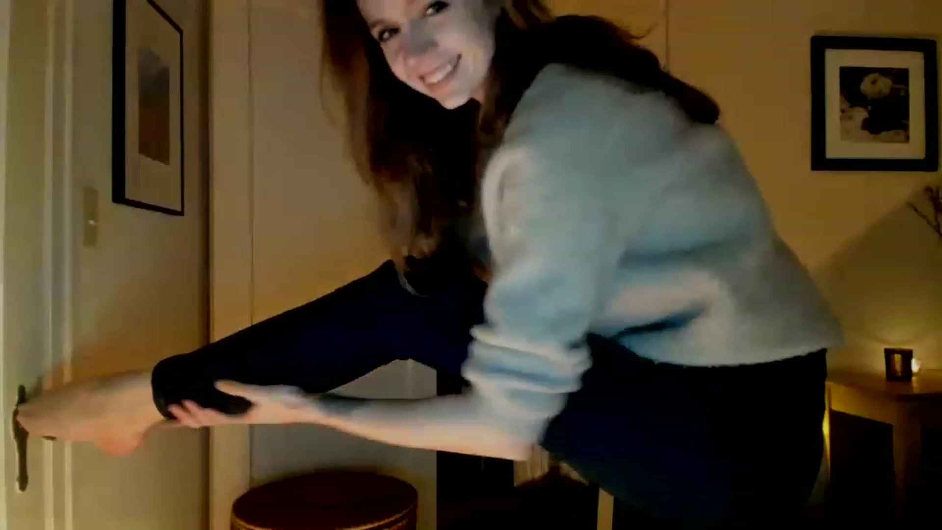 Gallery image thumbnail from muffinmoon's myfreecams stream on, 02/19/2023, 06:39 image 6 of 20