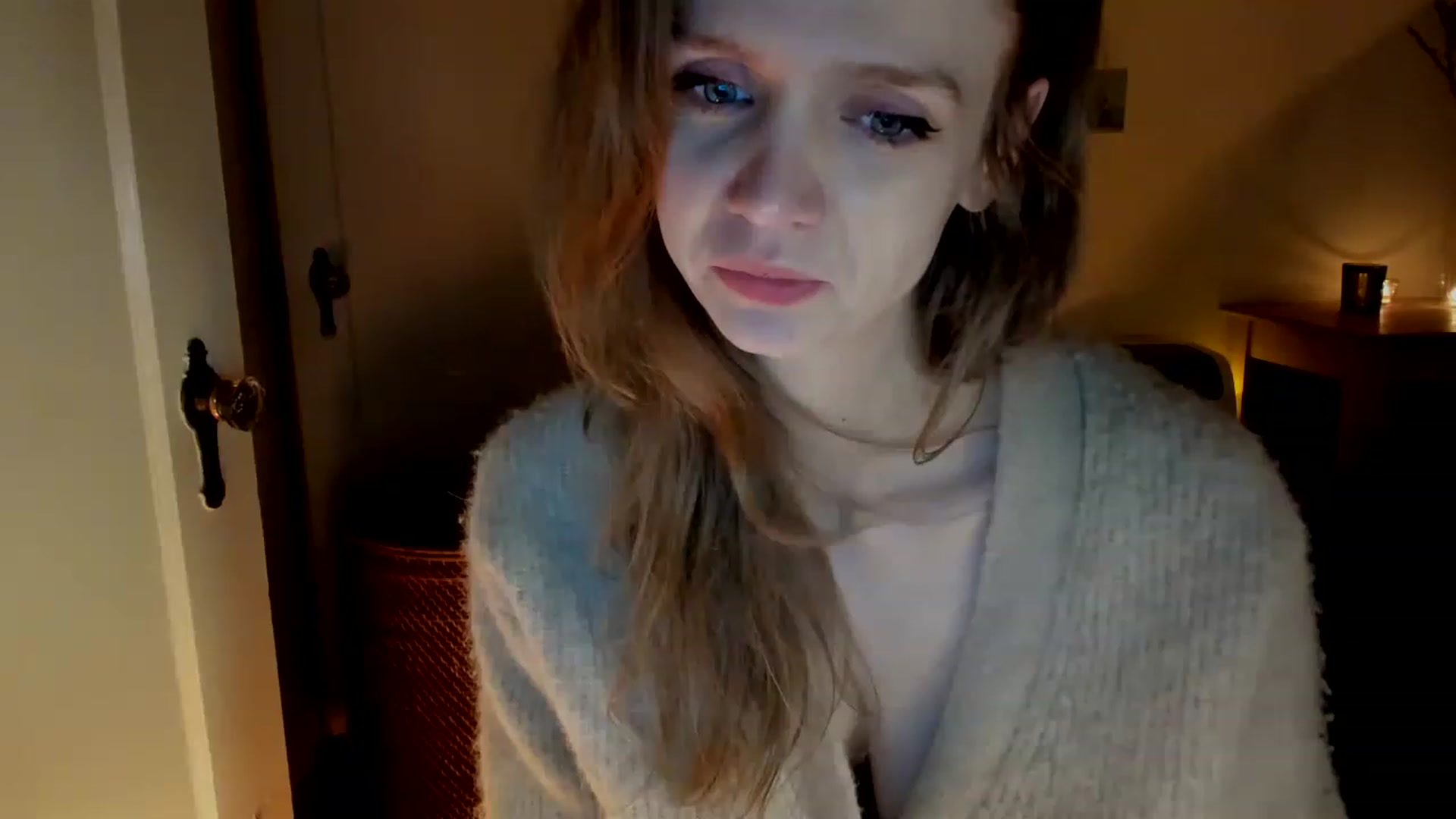 Gallery image thumbnail from muffinmoon's myfreecams stream on, 02/19/2023, 07:55 image 2 of 20