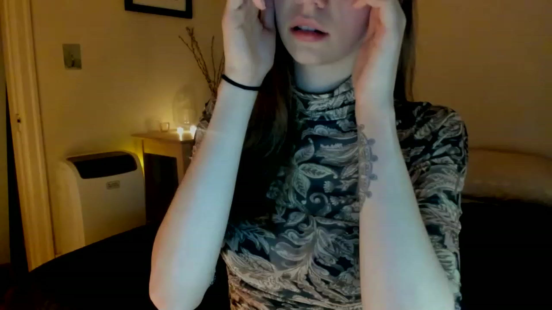 Gallery image thumbnail from muffinmoon's myfreecams stream on, 02/21/2023, 06:48 image 2 of 20
