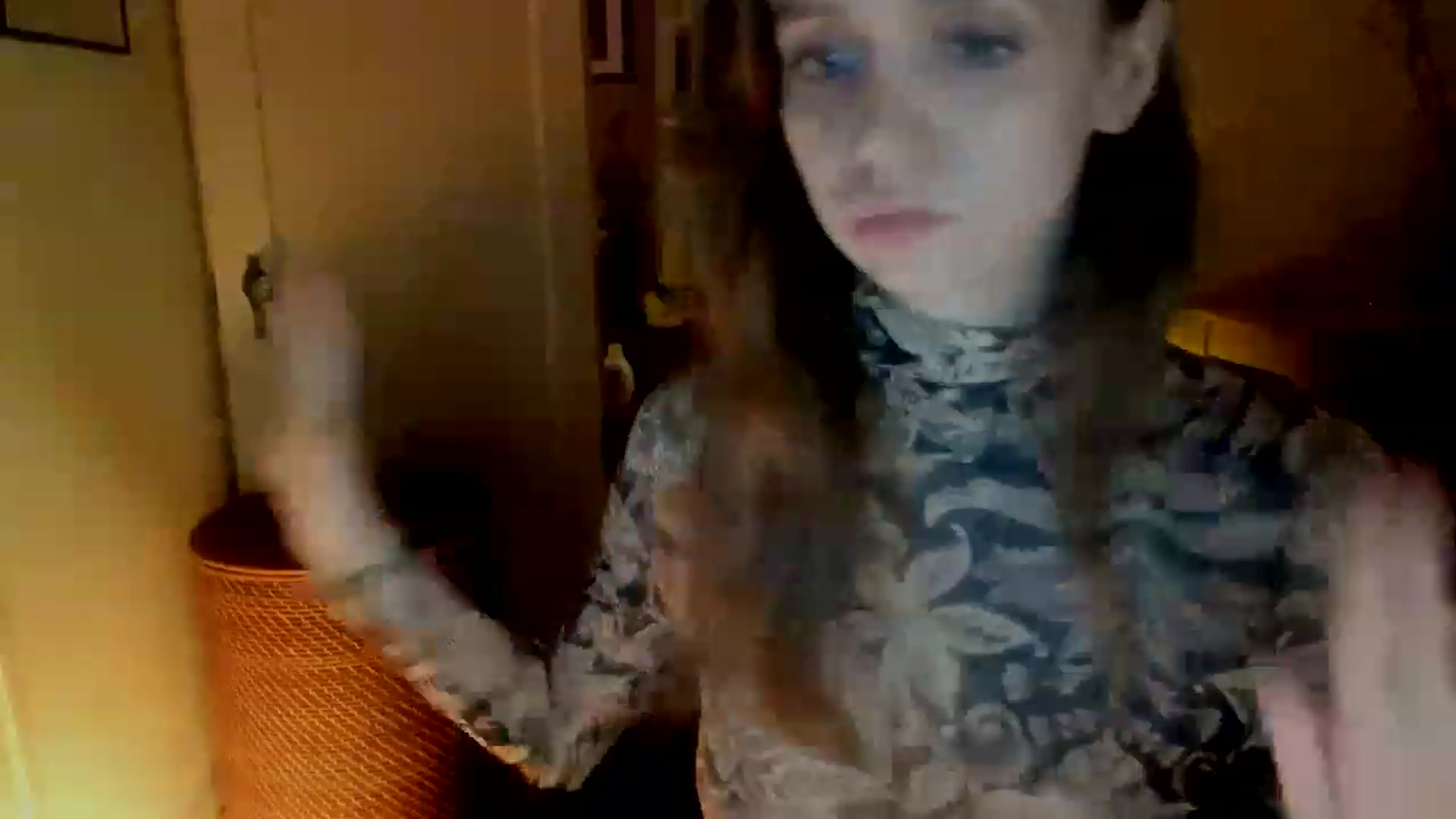 Gallery image thumbnail from muffinmoon's myfreecams stream on, 02/21/2023, 09:24 image 16 of 20