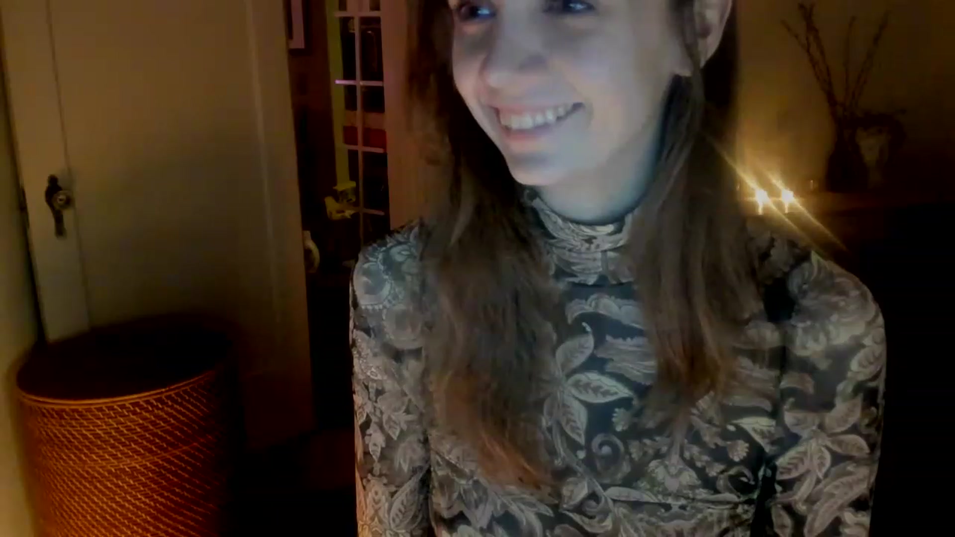 Gallery image thumbnail from muffinmoon's myfreecams stream on, 02/21/2023, 09:24 image 7 of 20