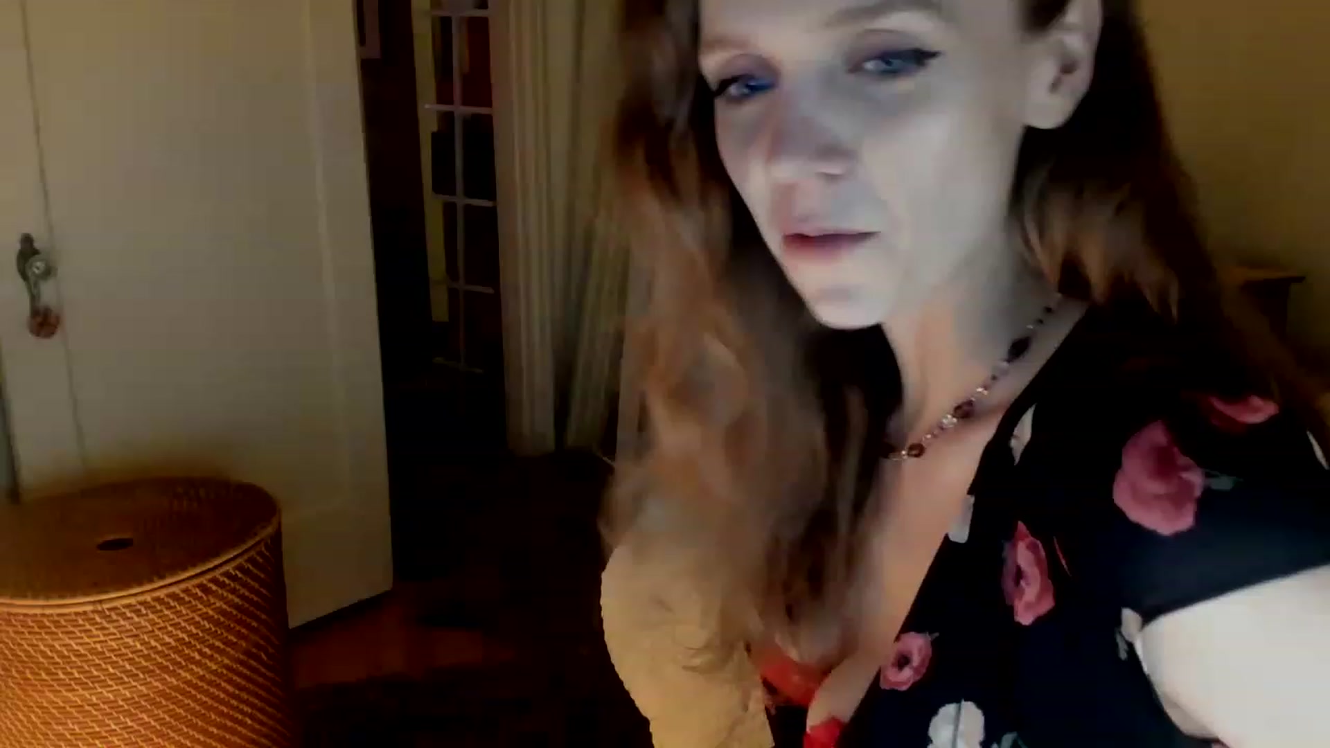 Gallery image thumbnail from muffinmoon's myfreecams stream on, 03/05/2023, 07:38 image 1 of 20