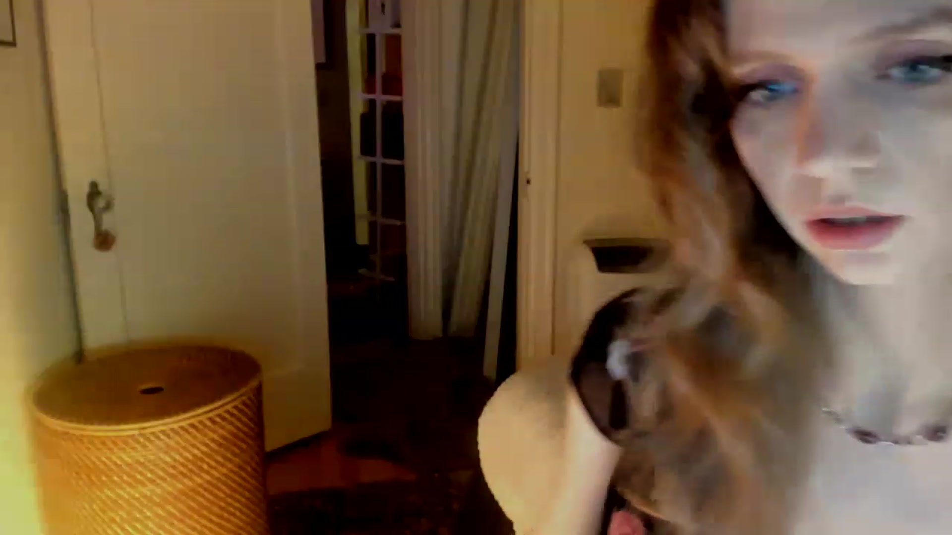 Gallery image thumbnail from muffinmoon's myfreecams stream on, 03/05/2023, 07:38 image 9 of 20