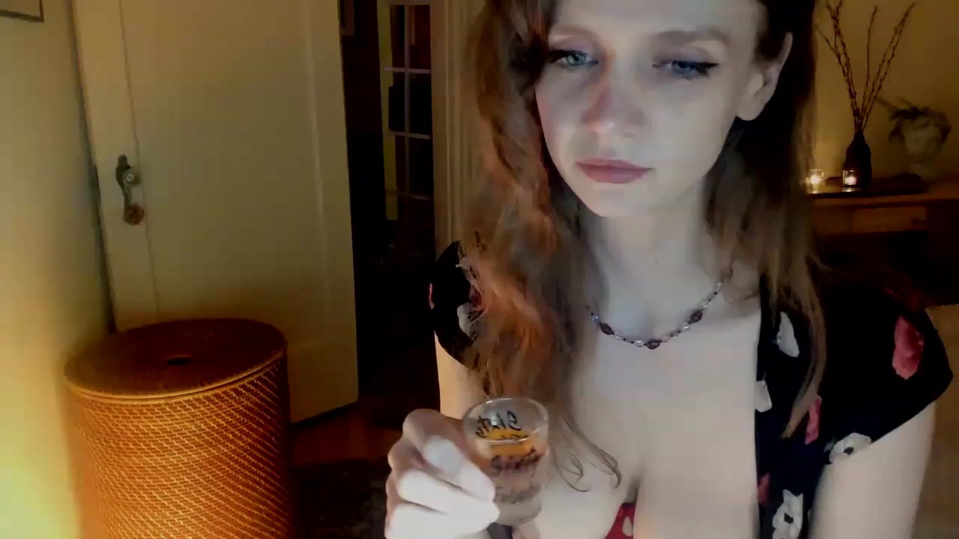 Gallery image thumbnail from muffinmoon's myfreecams stream on, 03/05/2023, 08:53 image 7 of 20