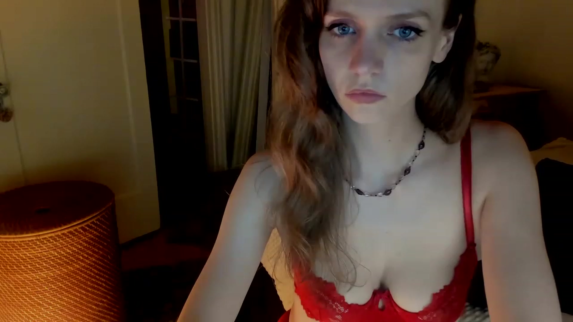 Gallery image thumbnail from muffinmoon's myfreecams stream on, 03/05/2023, 08:53 image 18 of 20