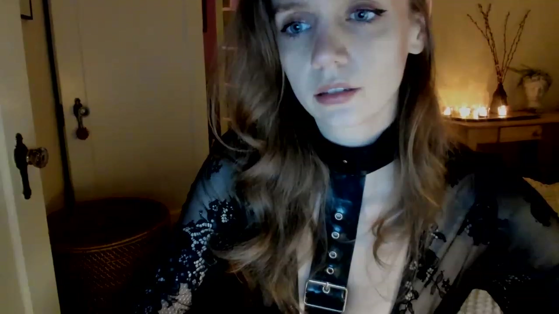 Gallery image thumbnail from muffinmoon's myfreecams stream on, 03/10/2023, 05:37 image 11 of 20