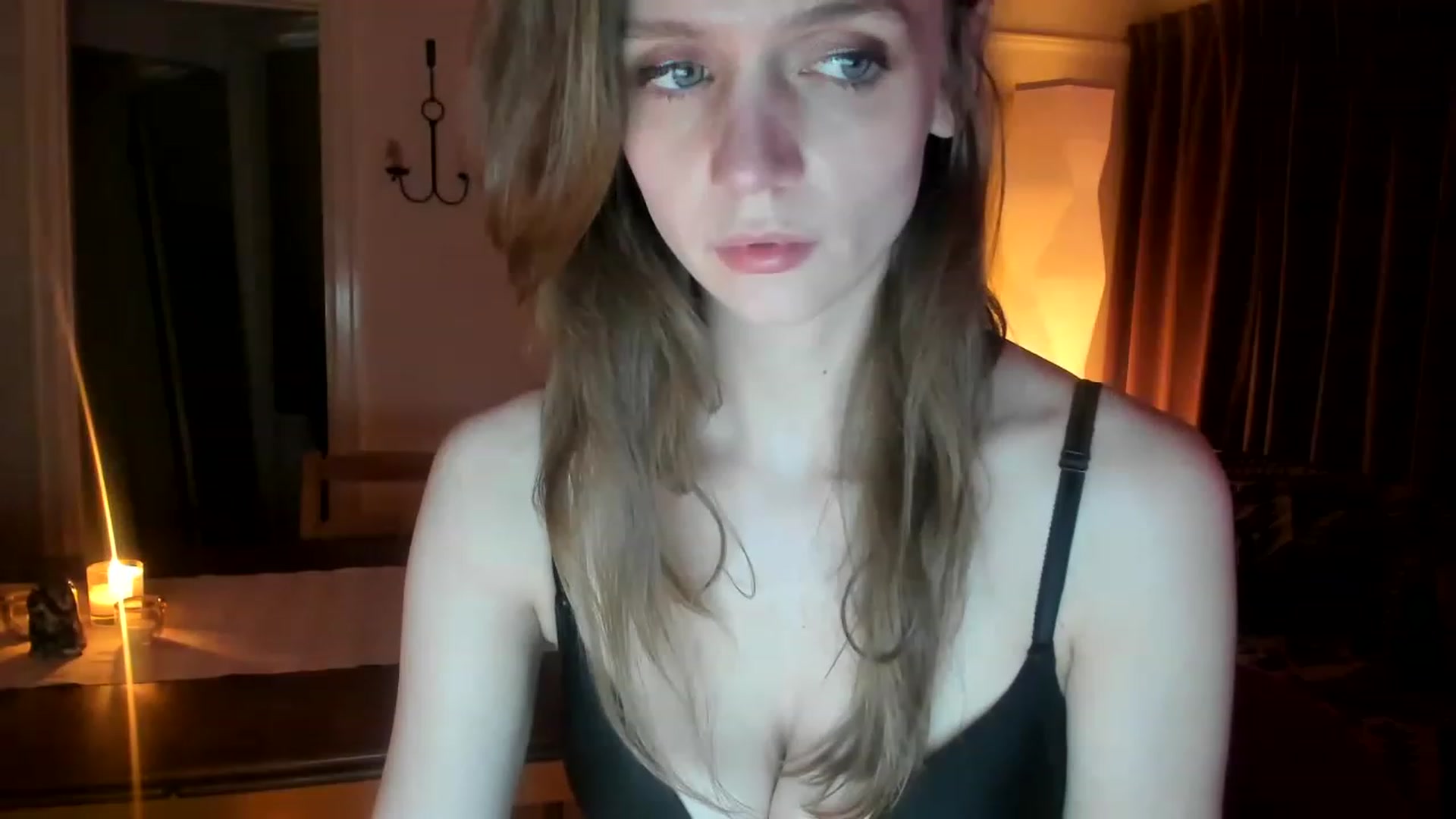 Gallery image thumbnail from muffinmoon's myfreecams stream on, 03/17/2023, 06:07 image 7 of 20