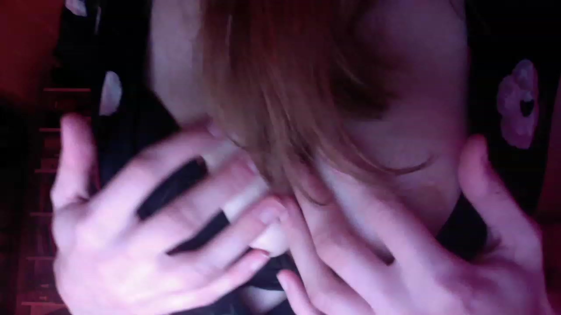 Gallery image thumbnail from muffinmoon's myfreecams stream on, 03/17/2023, 06:07 image 1 of 20