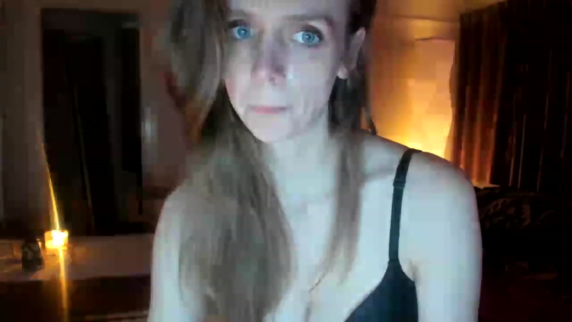 Gallery image thumbnail from muffinmoon's myfreecams stream on, 03/17/2023, 06:07 image 12 of 20
