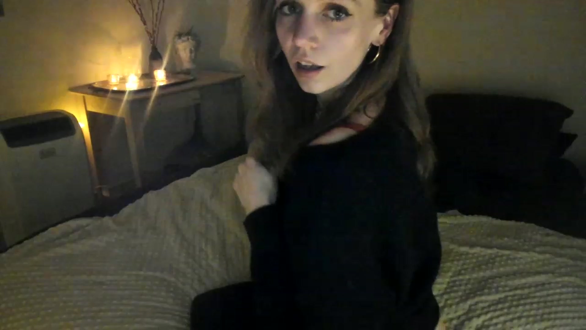 Gallery image thumbnail from muffinmoon's myfreecams stream on, 04/21/2023, 07:24 image 2 of 20
