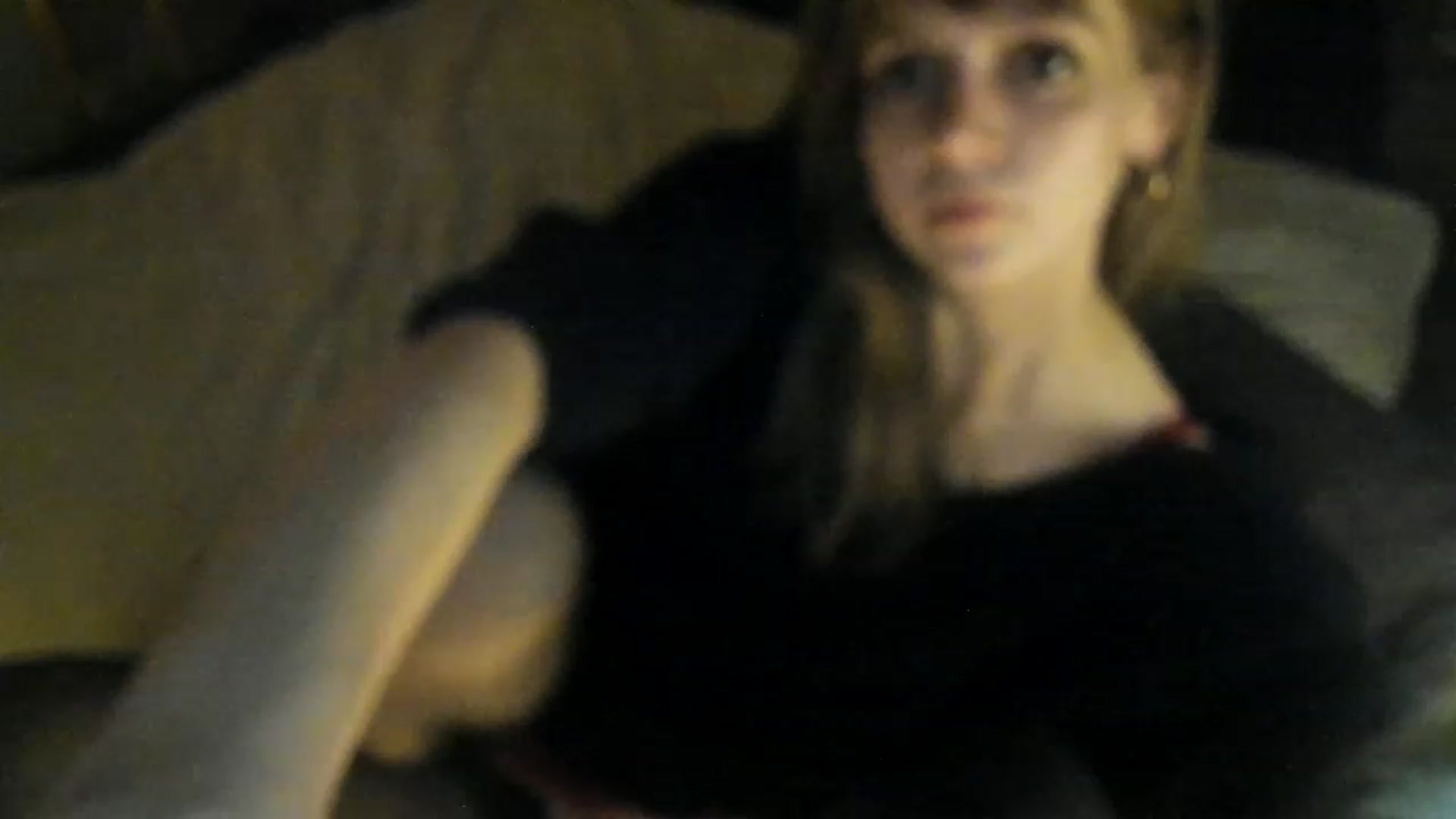 Gallery image thumbnail from muffinmoon's myfreecams stream on, 04/21/2023, 07:24 image 3 of 20