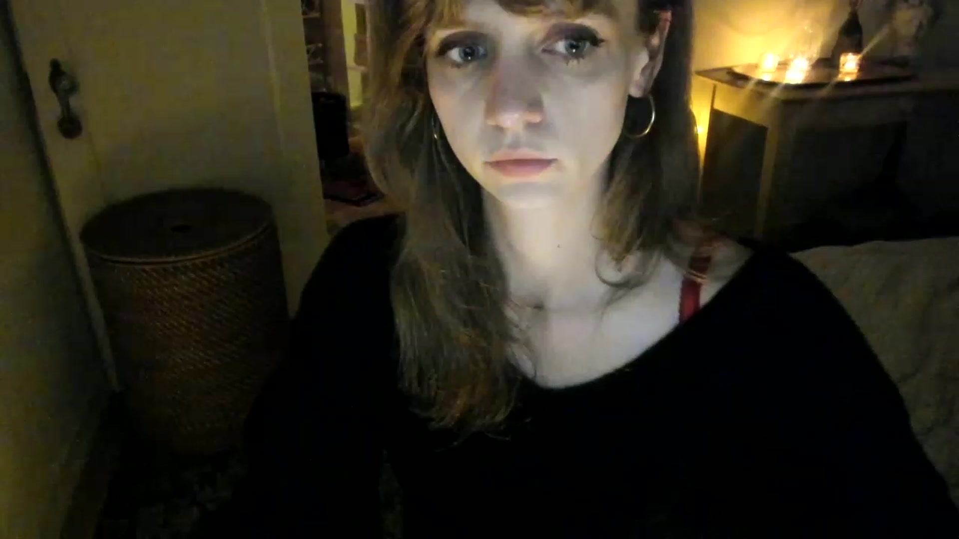 Gallery image thumbnail from muffinmoon's myfreecams stream on, 04/21/2023, 07:24 image 9 of 20