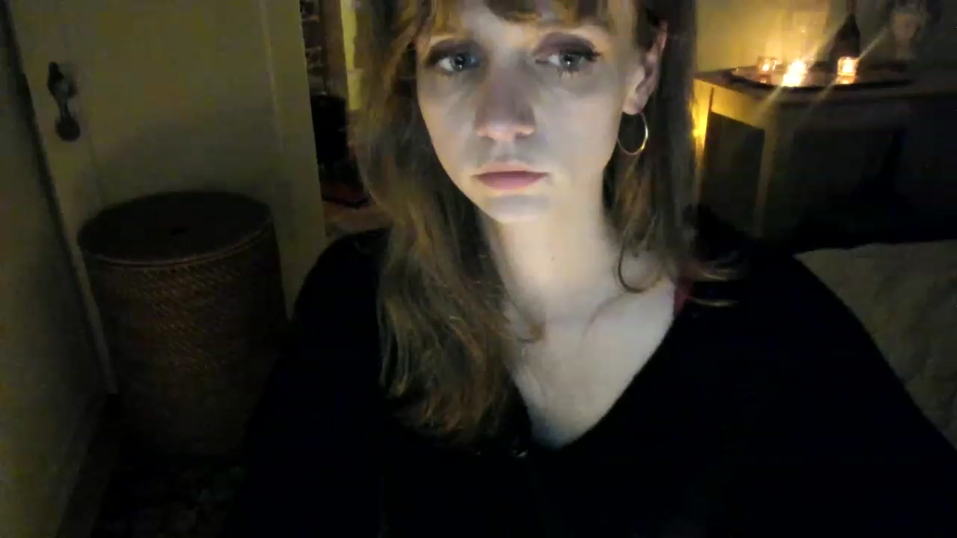 Gallery image thumbnail from muffinmoon's myfreecams stream on, 04/21/2023, 07:24 image 6 of 20