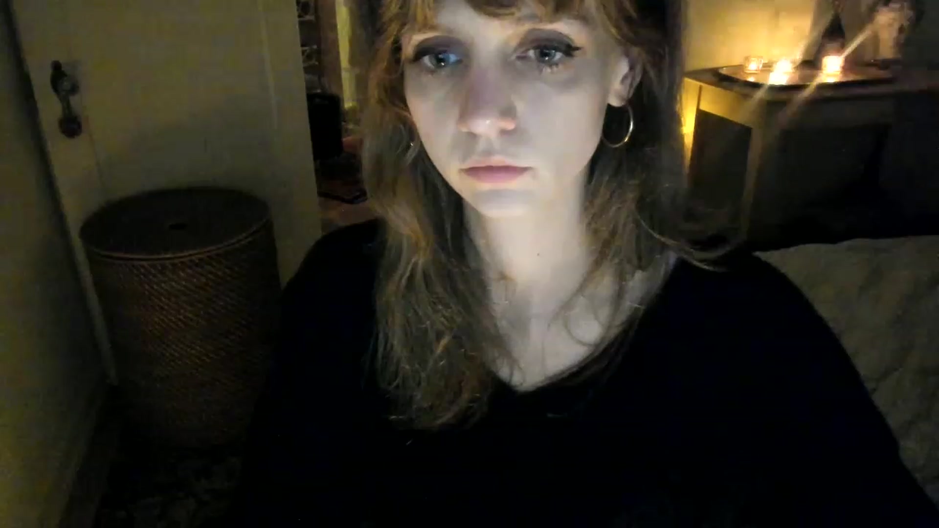 Gallery image thumbnail from muffinmoon's myfreecams stream on, 04/21/2023, 07:24 image 10 of 20
