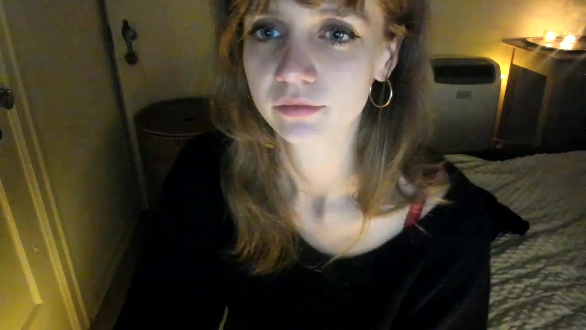 Gallery image thumbnail from muffinmoon's myfreecams stream on, 04/21/2023, 07:24 image 15 of 20