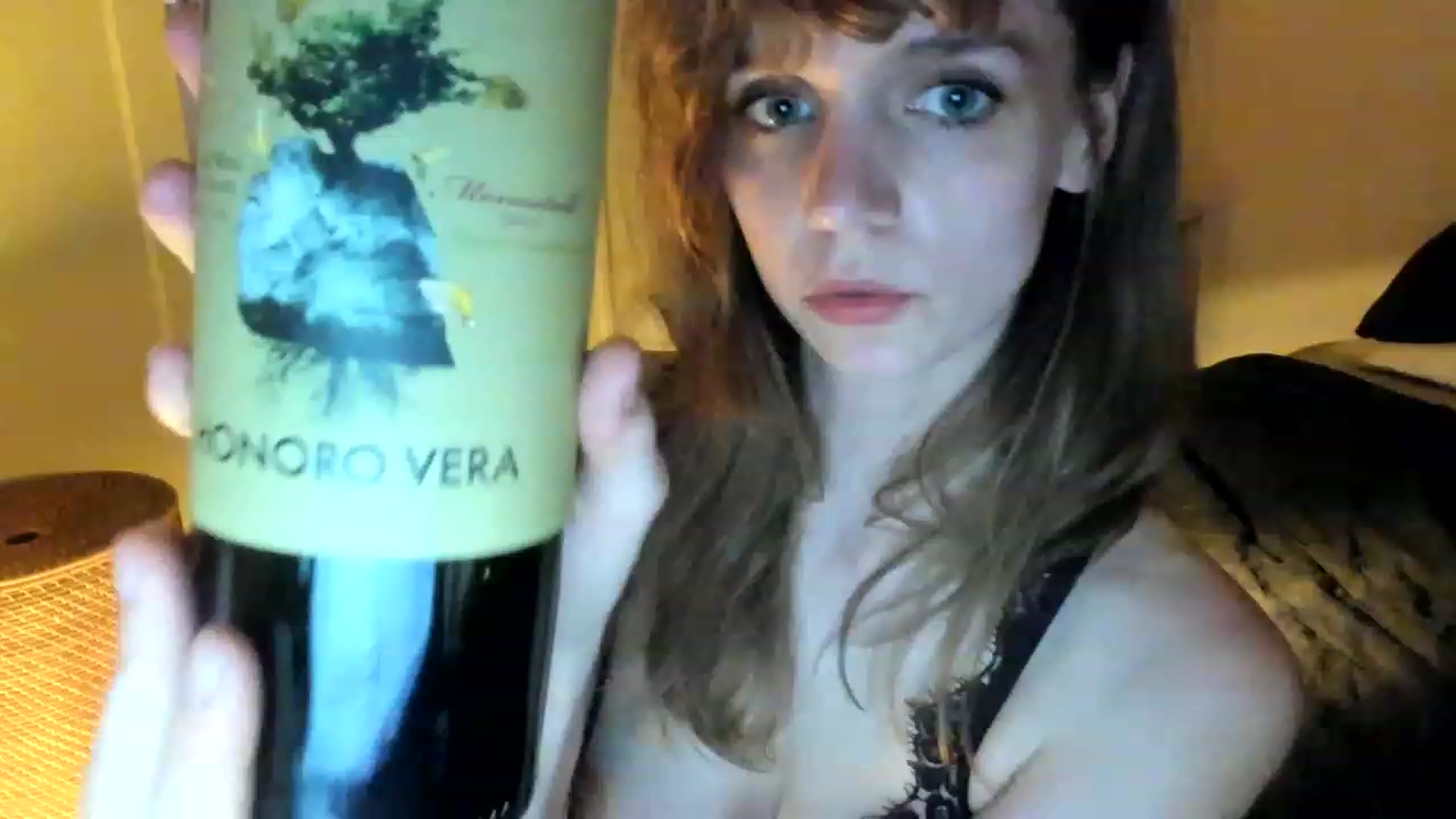Gallery image thumbnail from muffinmoon's myfreecams stream on, 04/30/2023, 09:07 image 3 of 20