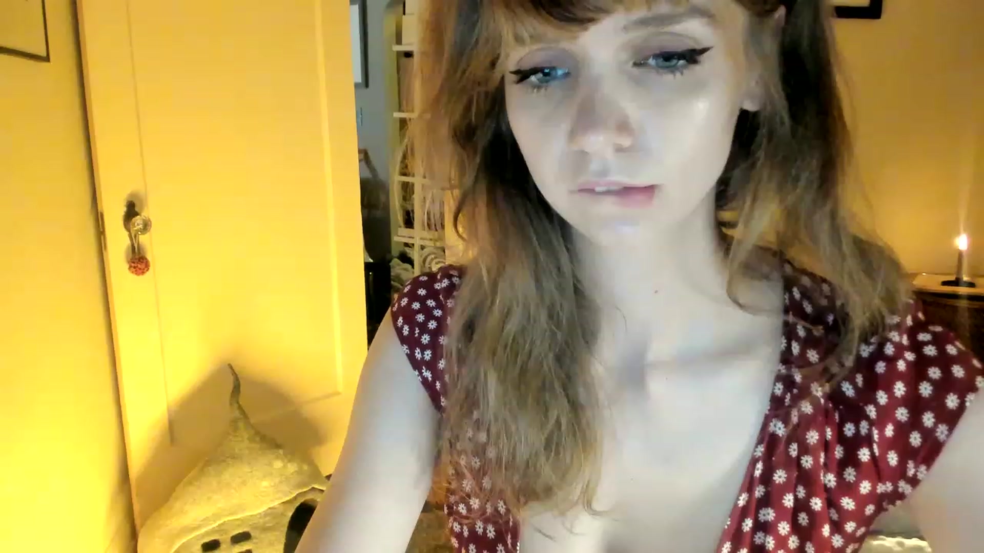 Gallery image thumbnail from muffinmoon's myfreecams stream on, 05/29/2023, 06:56 image 3 of 20