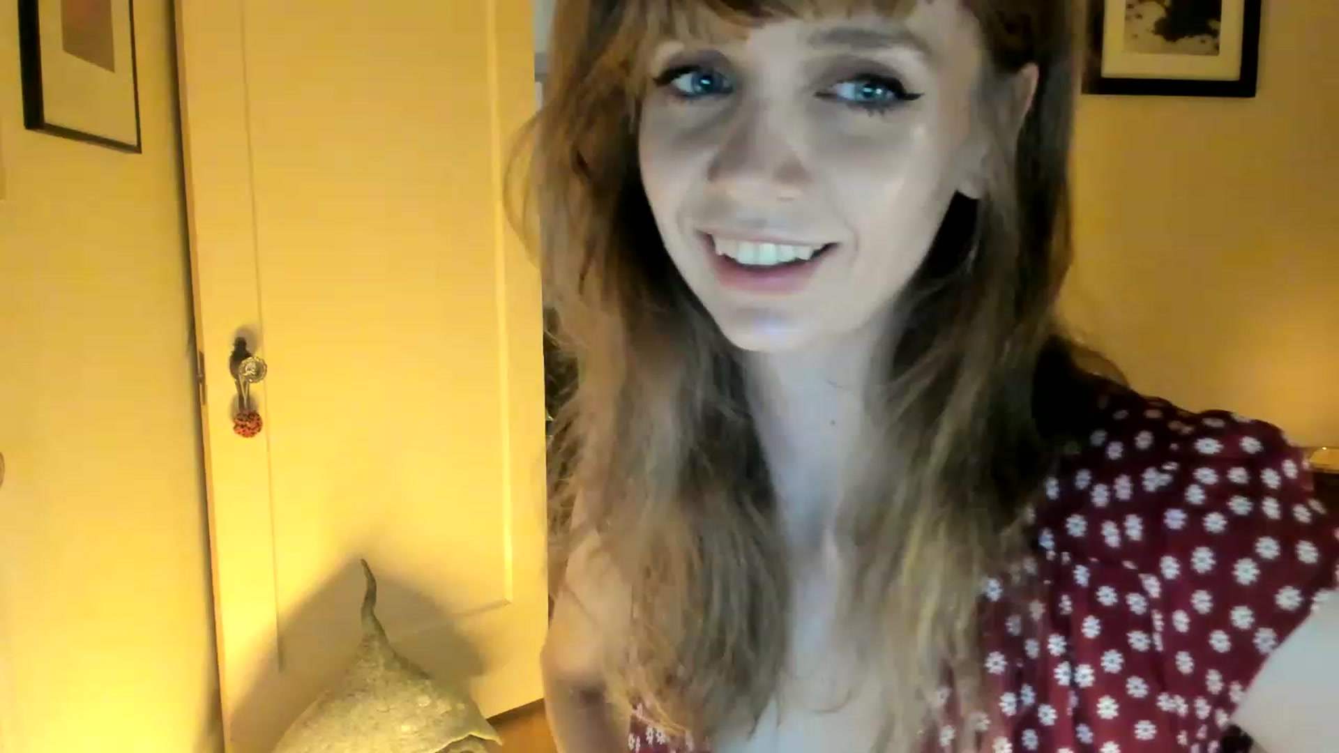 Gallery image thumbnail from muffinmoon's myfreecams stream on, 05/29/2023, 06:56 image 1 of 20