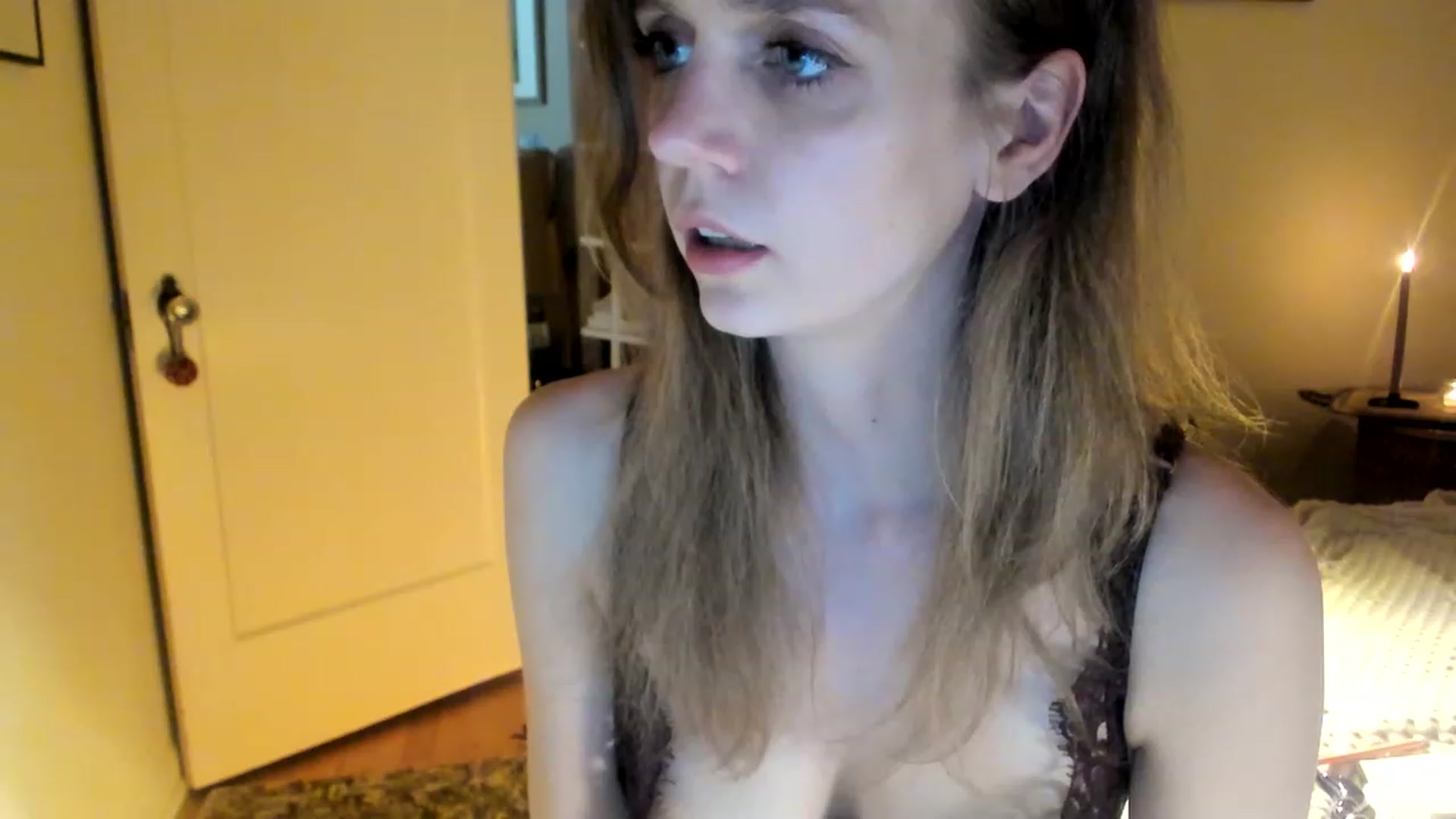 Gallery image thumbnail from muffinmoon's myfreecams stream on, 06/05/2023, 08:34 image 8 of 20