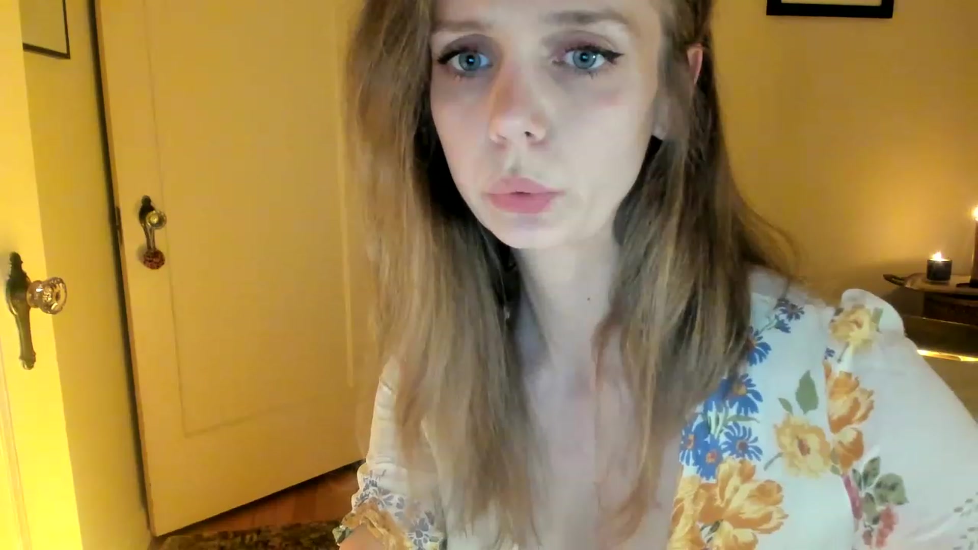 Gallery image thumbnail from muffinmoon's myfreecams stream on, 06/08/2023, 05:20 image 7 of 20