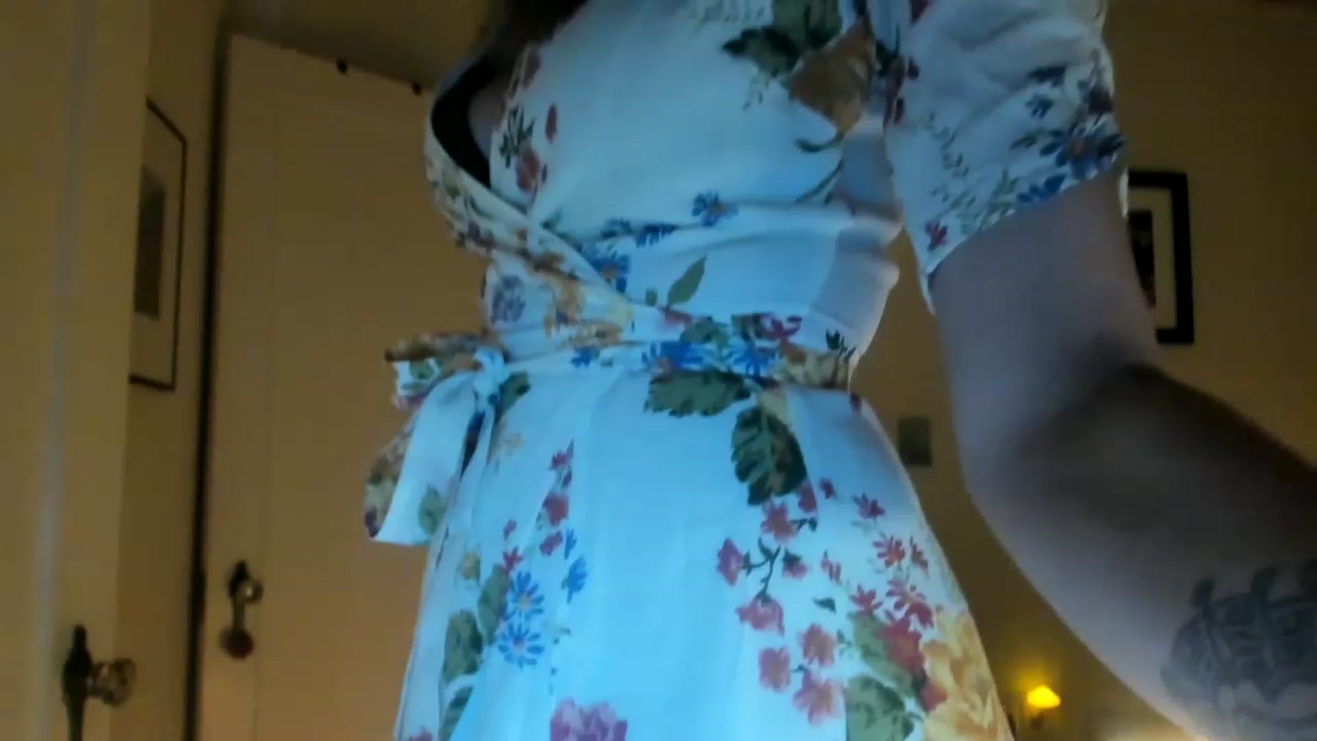 Gallery image thumbnail from muffinmoon's myfreecams stream on, 06/08/2023, 05:20 image 18 of 20
