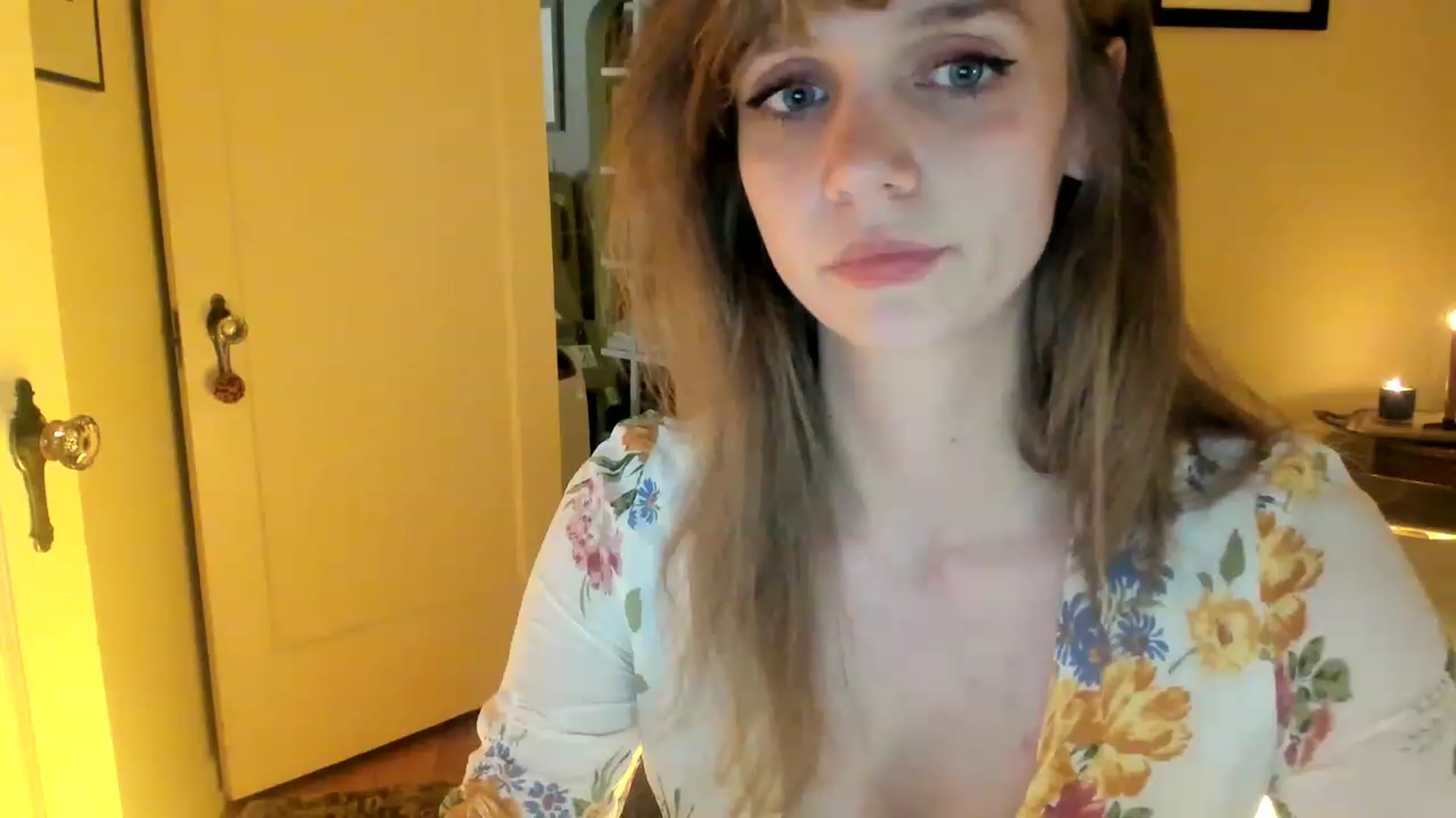 Gallery image thumbnail from muffinmoon's myfreecams stream on, 06/08/2023, 05:20 image 3 of 20