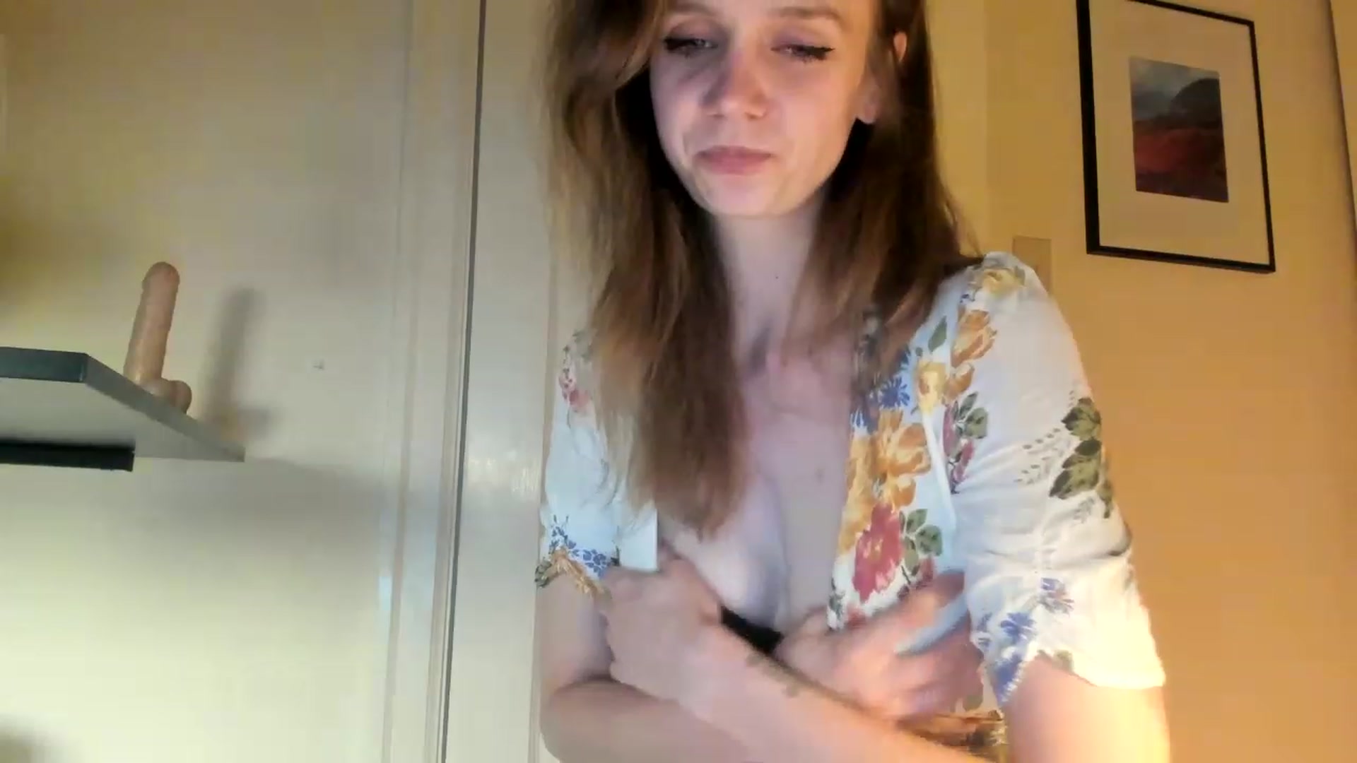 Gallery image thumbnail from muffinmoon's myfreecams stream on, 06/08/2023, 08:05 image 2 of 20
