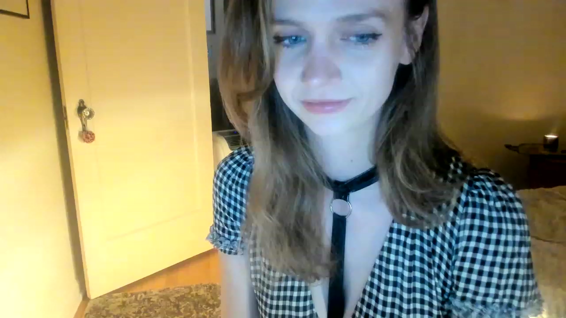 Gallery image thumbnail from muffinmoon's myfreecams stream on, 06/15/2023, 05:48 image 10 of 20
