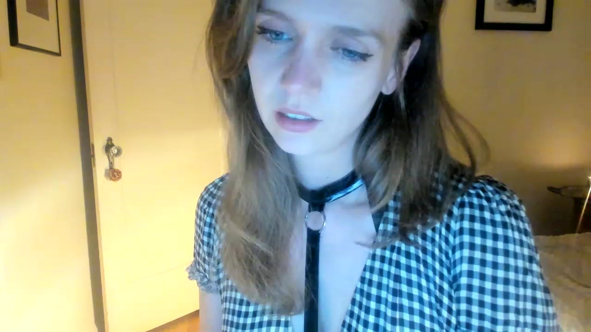 Gallery image thumbnail from muffinmoon's myfreecams stream on, 06/15/2023, 05:48 image 14 of 20